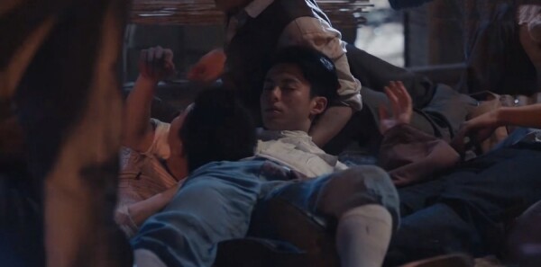 ս���е��ഺ�ּ��������