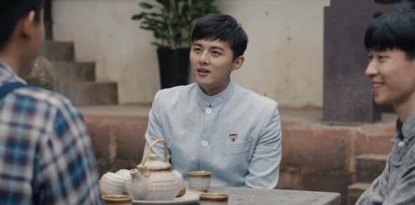 ս���е��ഺ�ּ��������