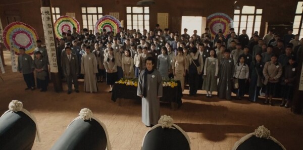 ս���е��ഺ�ּ��������